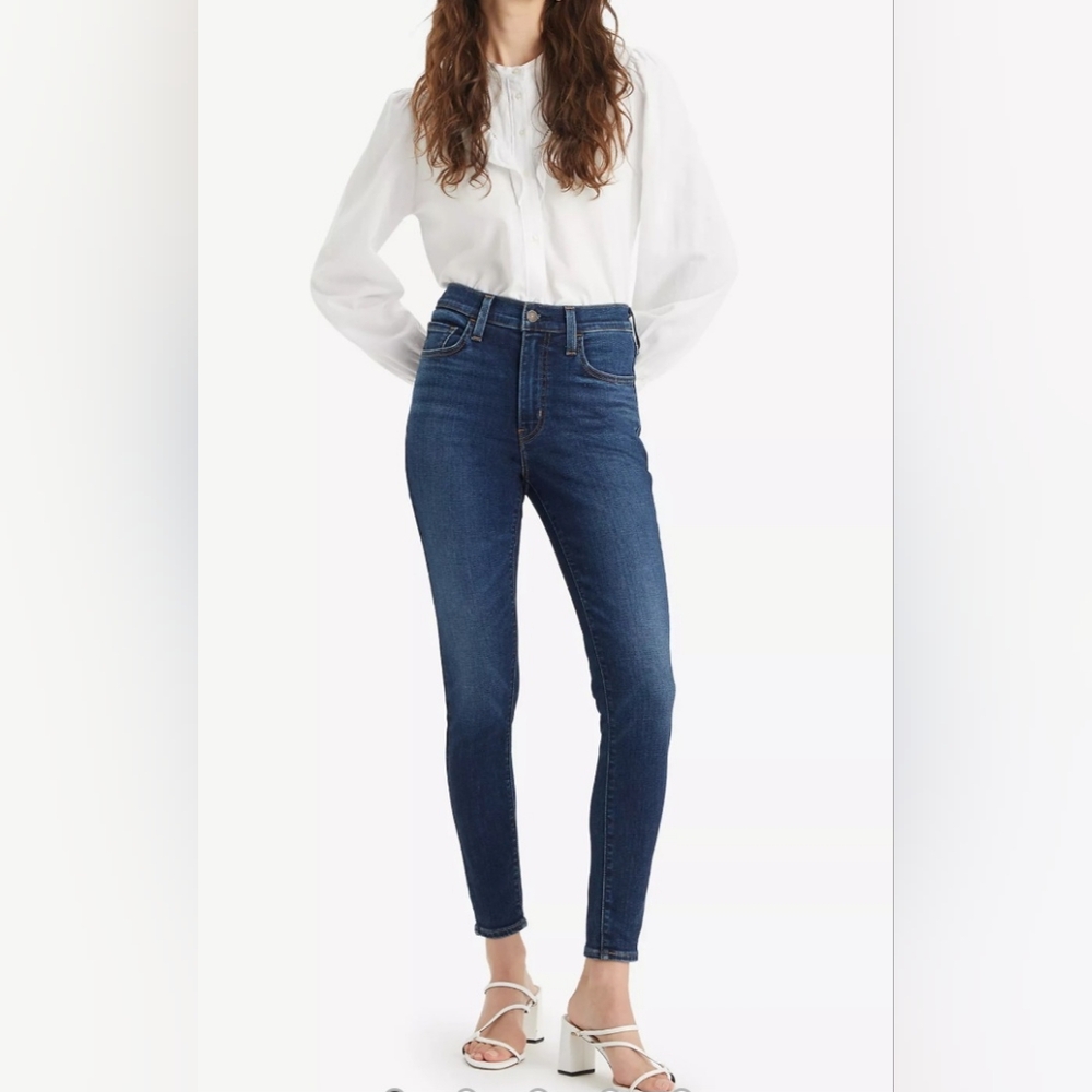 New Levi's jeans 720 High Rise Supper Skinny women 31 x 28 Dark Blue